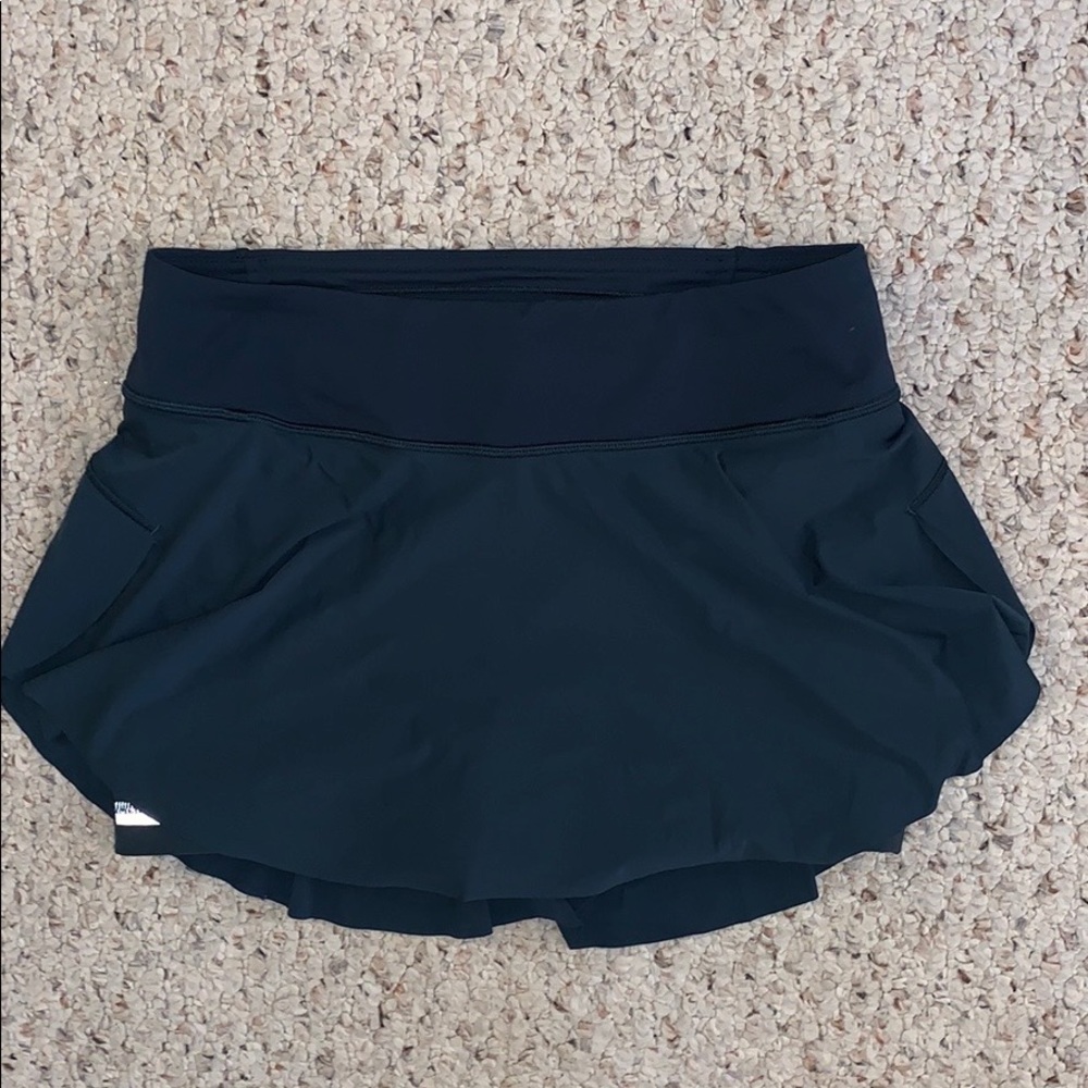 lululemon skirt size 4